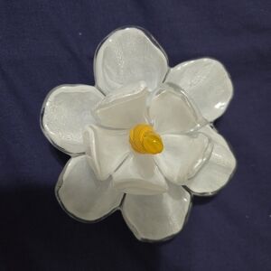 Art Glass White Lily Paper Weight Moreno Like Decorative Flower HEAVY